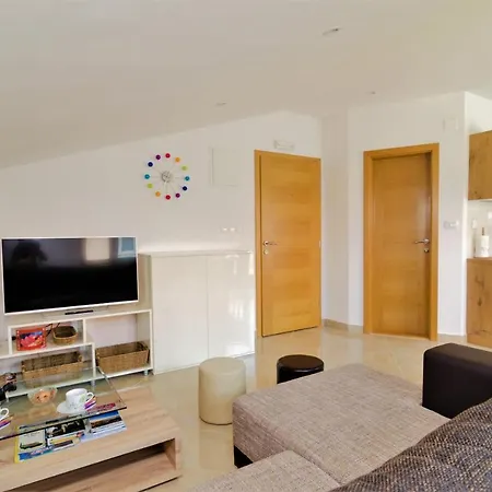 A1 Beautiful Apt W Magnificent View And Pool Use * Novigrad (Dalmatia)