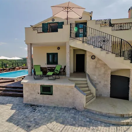 A1 Beautiful Apt W Magnificent View And Pool Use * Novigrad (Dalmatia)